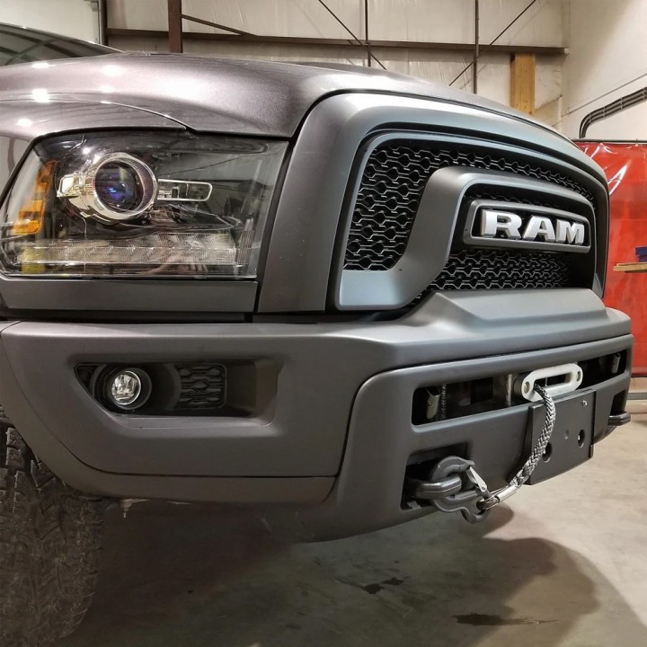 Winch mounting plate for the RAM 1500 Classic DS | Szekla4x4