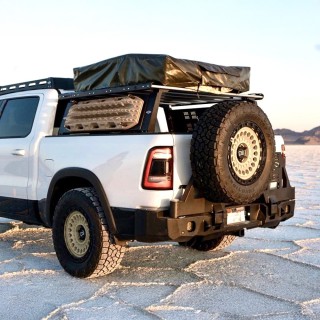 Bumper with dual spare wheel carrier Expedition One RangeMax - view 2