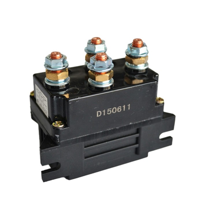 PRZEKAŹNIK WYCIĄGARKI 450A 24V