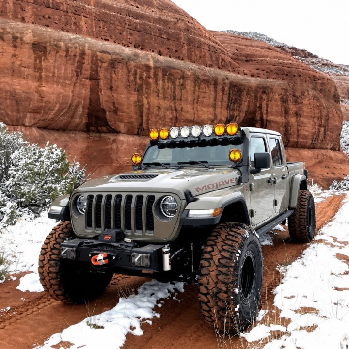 KC HiLiTES 50" Bar Mounts - Jeep 392 / Mojave