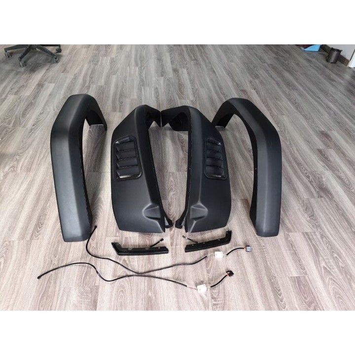 Aluminium fender flares with LED lamps Jeep Wrangler JL JLU - set of 4 - view 3