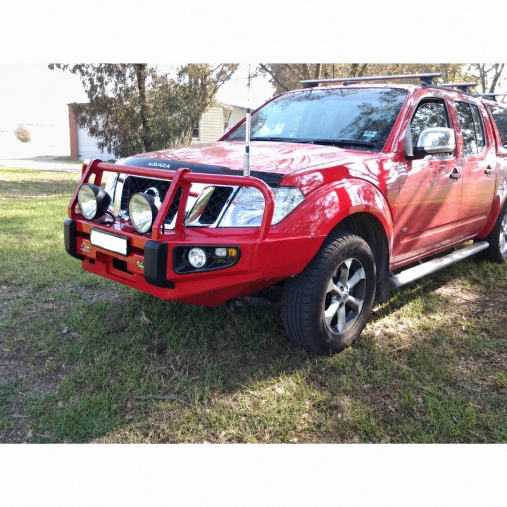 Bumper Ironman 4x4 Nissan Navara D40 BBCD042 | Szekla