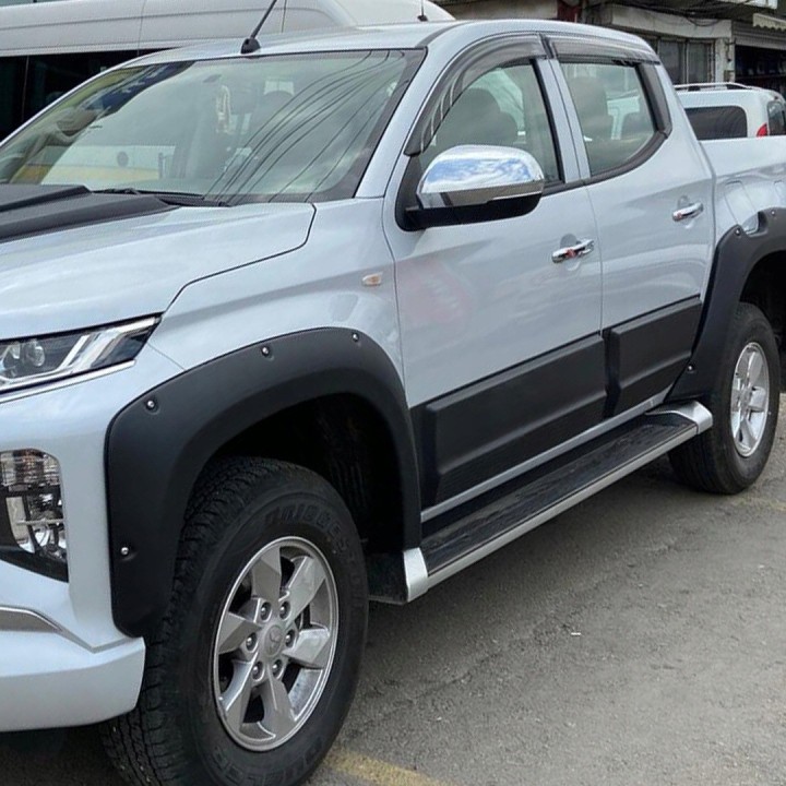 Door Mouldings Mitsubishi L200 / Triton 2015-2023