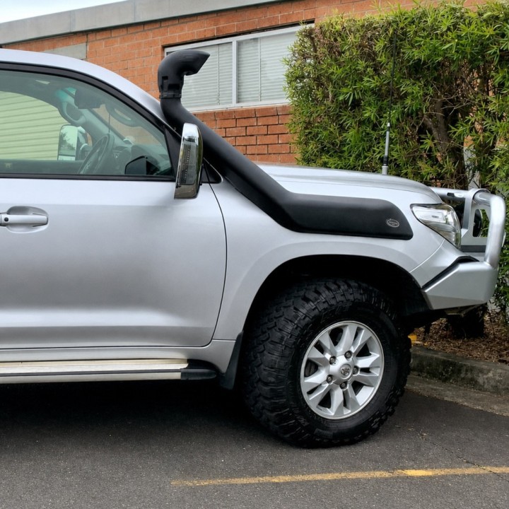 Snorkel Snakeman 4WD Toyota Land Cruiser 200 SNS200