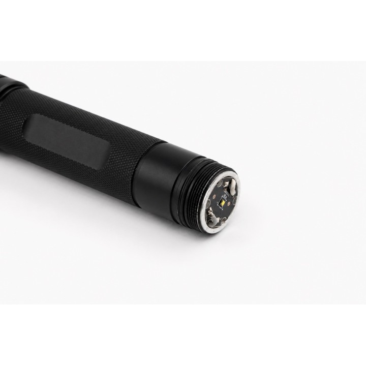 Aluminium LED Flashlight with Power Bank, Glass Breaker and Seatbelt Cutter - view 3