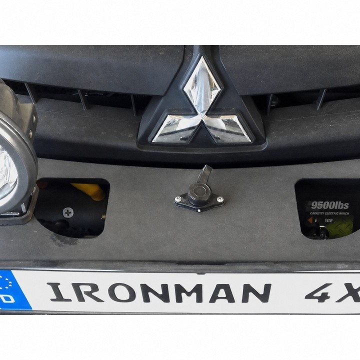 Bumper Ironman 4x4 Mitsubishi L200 Triton MQ BBT050NL