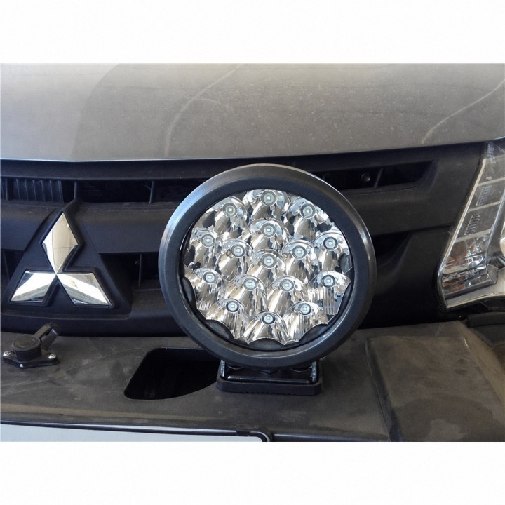 Bumper Ironman 4x4 Mitsubishi L200 Triton MQ BBT050NL