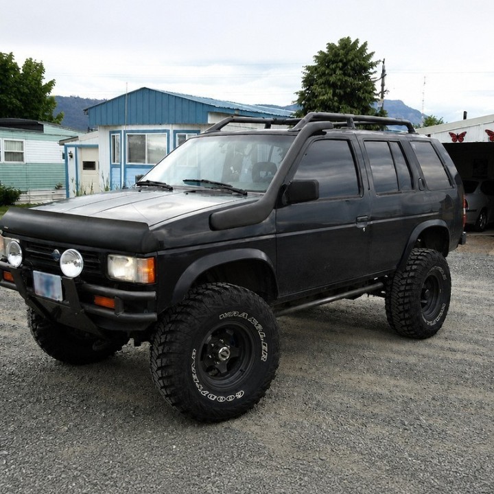 Snorkel Snakeman 4WD left side Nissan Navara D21 SNSD21A
