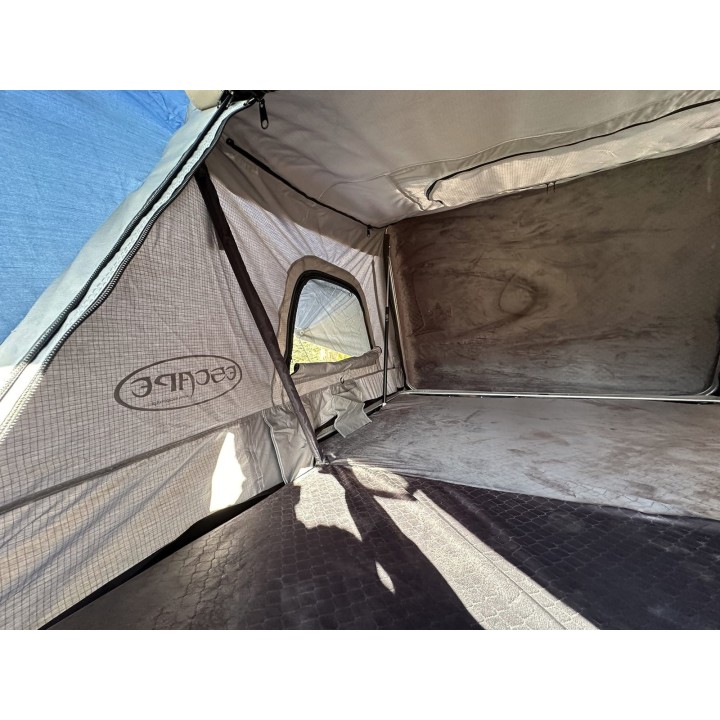Escape VARIO 160 cm Roof Tent – grey, black lid | Szekla4x4