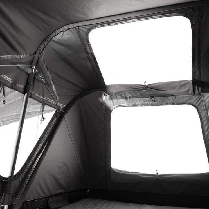 Roof Space 2 hard-shell rooftop tent 205x135 | Szekla4x4