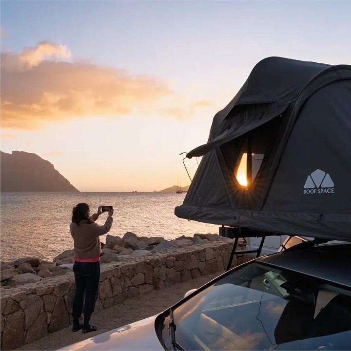 Roof Space 4 family rooftop tent 205x200 | Szekla4x4