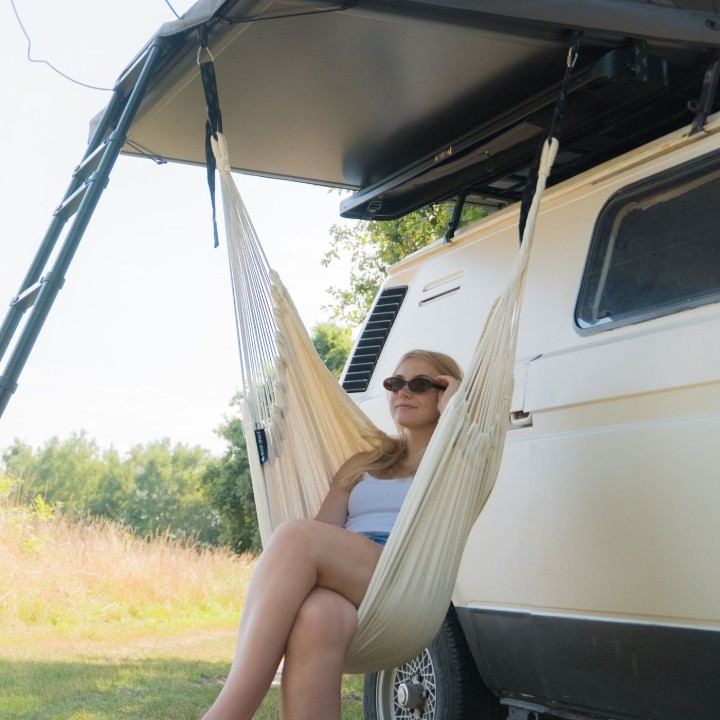 Roof Space hanging chair for RS2 and RS4 | Szekla4x4