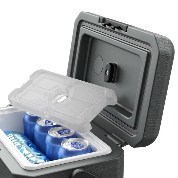 Yolco ET8 Carbon 9 L compressor fridge | Szekla4x4
