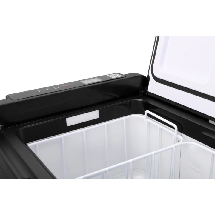 Yolco GCX47 Black 47 L compressor fridge | Szekla4x4