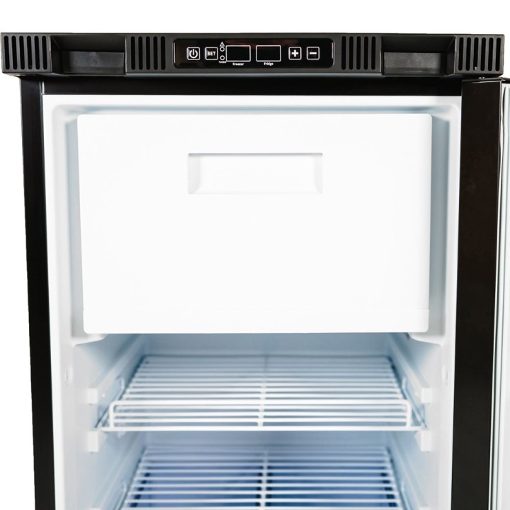 Yolco RL105M Black 104 L built-in fridge with freezer