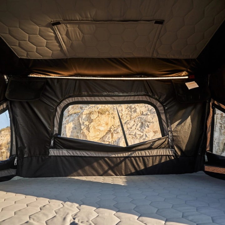 Wild Land Rock Cruiser PRO 140 Hard Shell Roof Tent