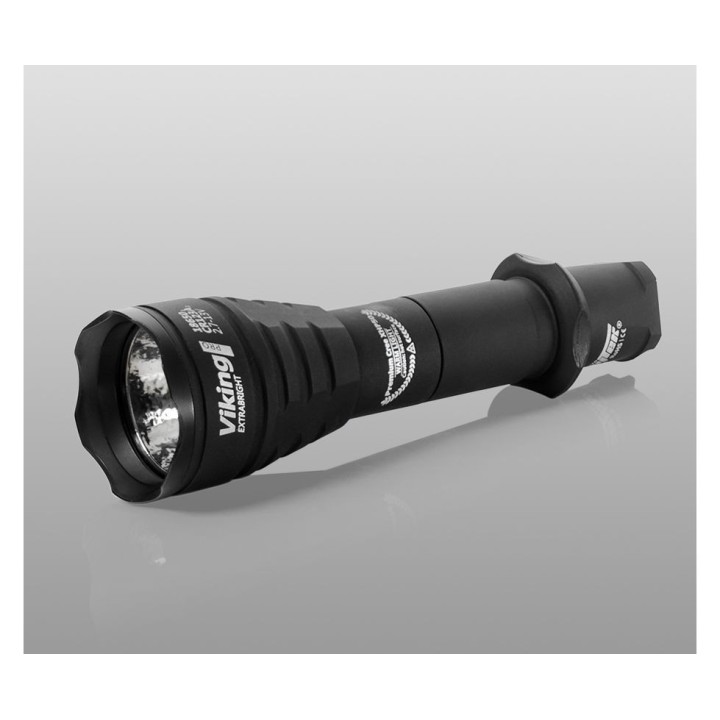 LATARKA TAKTYCZNA ARMYTEK VIKING PRO