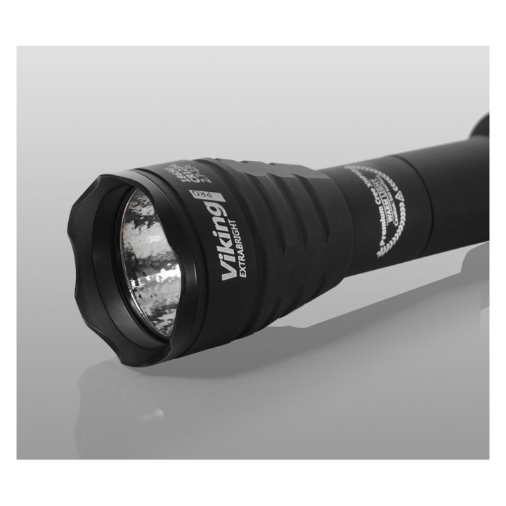 LATARKA TAKTYCZNA ARMYTEK VIKING PRO