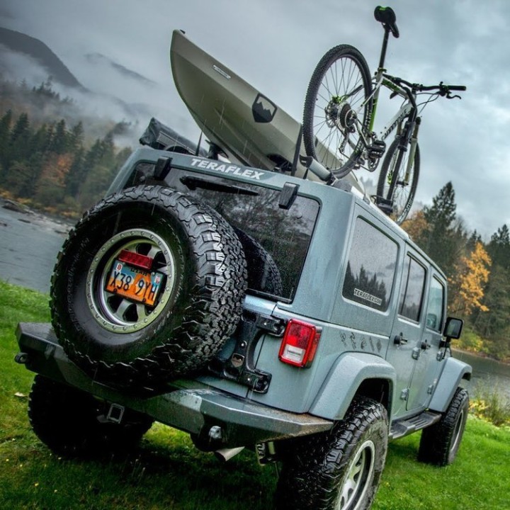 Zestaw wzmocnienia klapy Teraflex ALPHA Jeep Wrangler JL