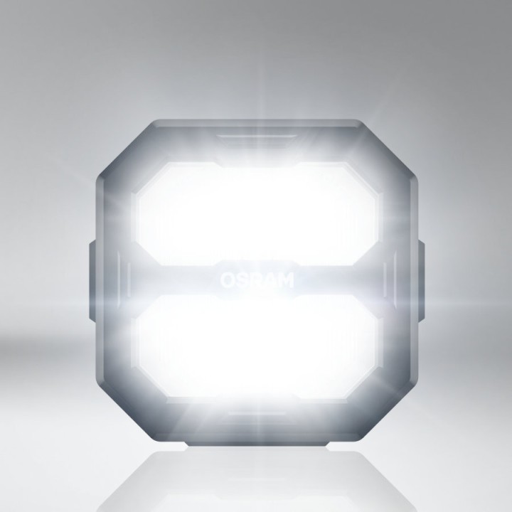 Cube PX Spot Beam 1500lm 54x117x113mm