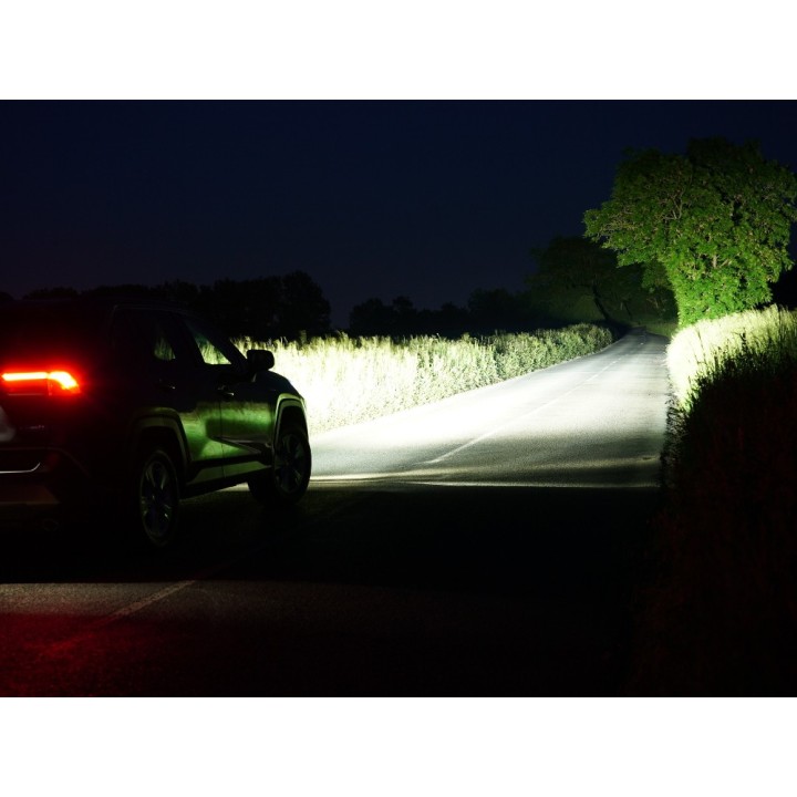 Kit with LAZER Linear 18 Elite - Toyota RAV4 Hybrid (2018 -)