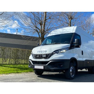 Kit of two LAZER TRIPLE-R 750 (Gen2) - Iveco Daily (2019 -)