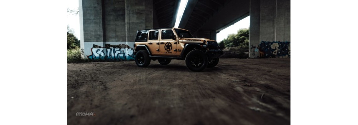 Lift Metalcloak w Jeep Wrangler JL - 2,5 cala, amortyzatory falcon, oświetlenie Lazer, zabezpieczenie podwozia, swap 4h auto