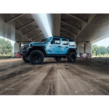 Nowe Zawieszenie i Akcesoria Jeep Wrangler JLU 2024 w Naszym Serwisie